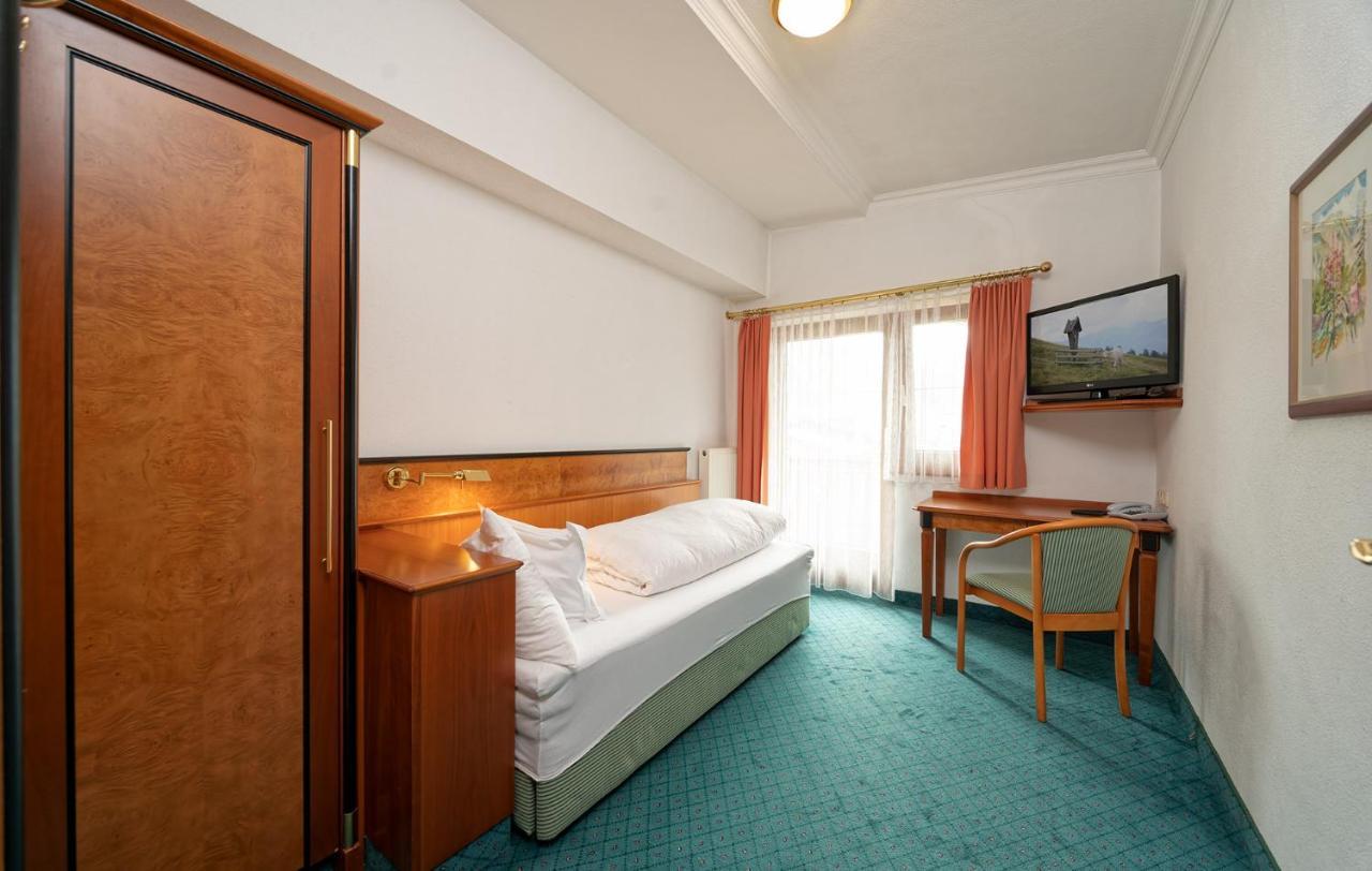 Edelweiss 3*